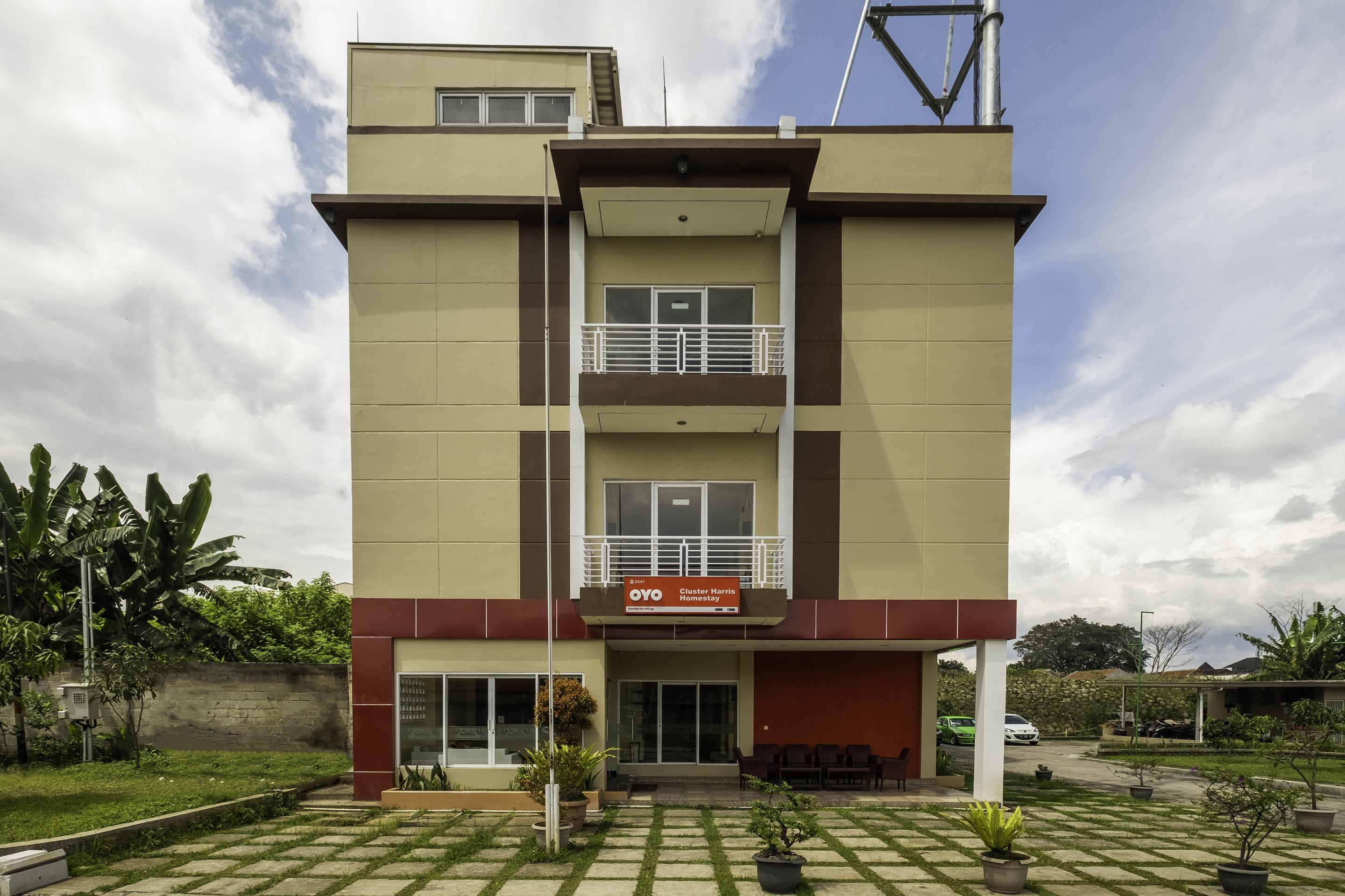 Oyo 2947 Cluster Harris Home Stay & Kos Cimindi Exterior photo
